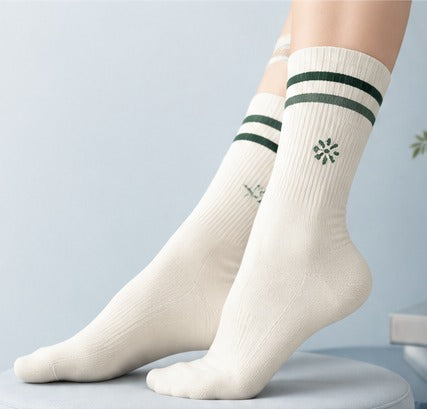 Custom 
Athletic 
Socks
